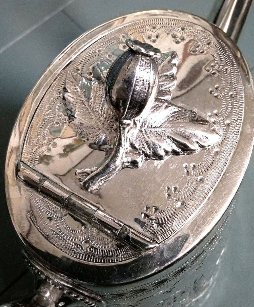 英国アンティーク　シルバーポット