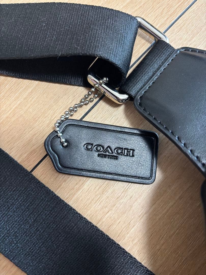 (only)COACH コーチ レザー　クロスボディバッグ