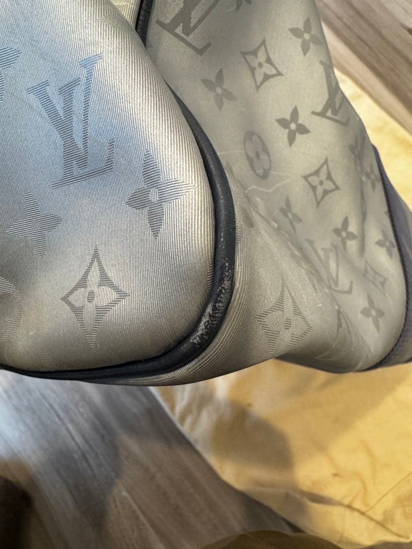 LOUIS VUITTONモノグラムサテライト キーボルバンドリエール50バッグ