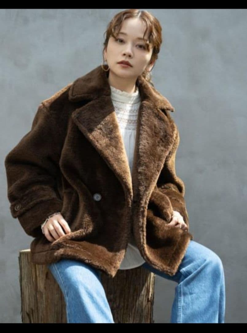 【新品・未使用】高山直子 ショートボアコート　URBAN RESEARCH