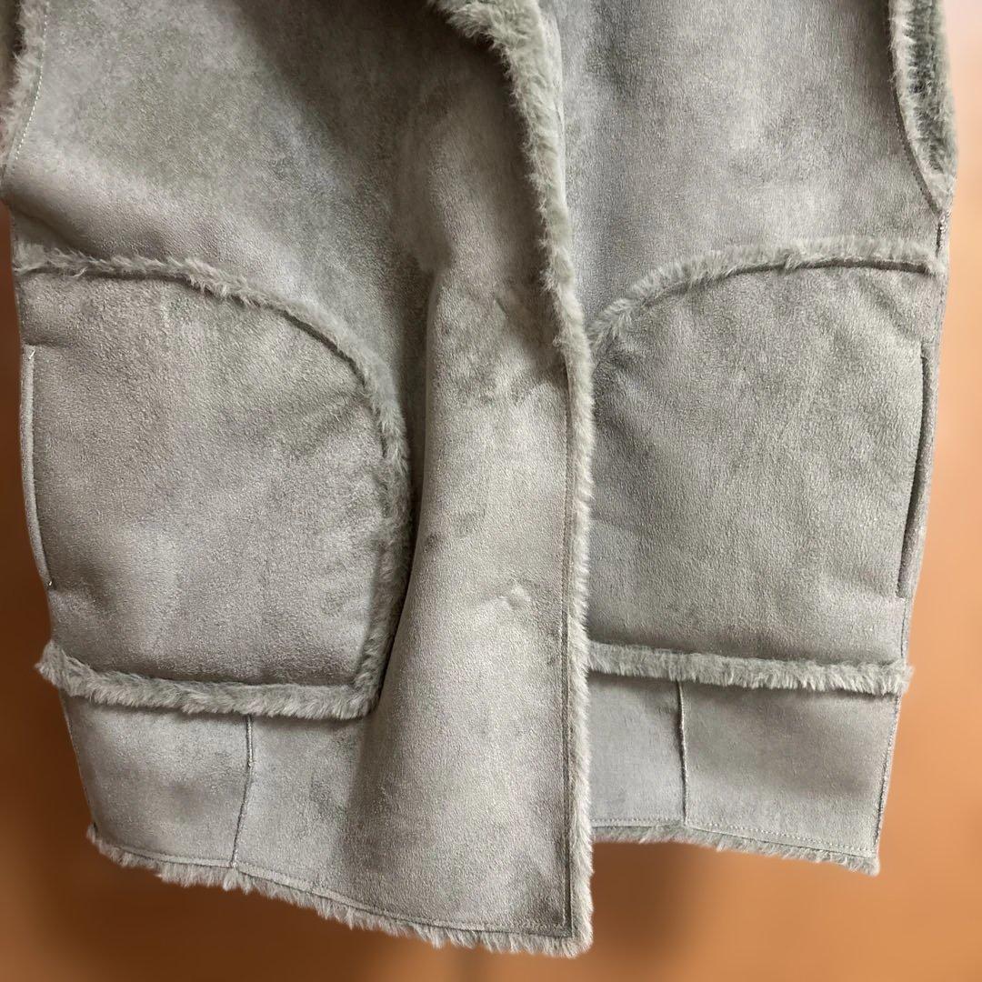 スリードッツ　リバーシブル　ムートンベスト