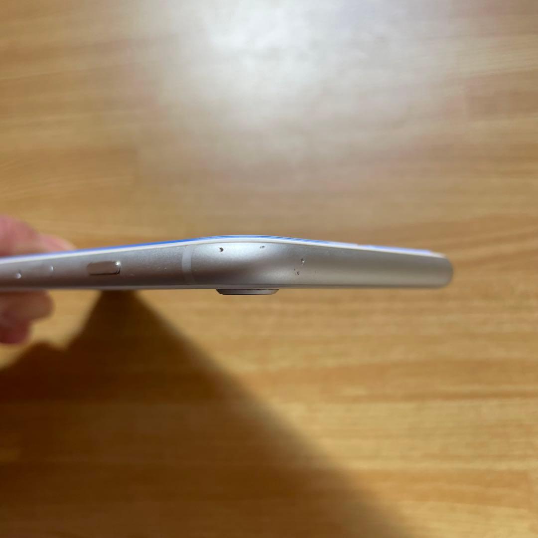 Apple iPhone 8 / 64GB / シルバー