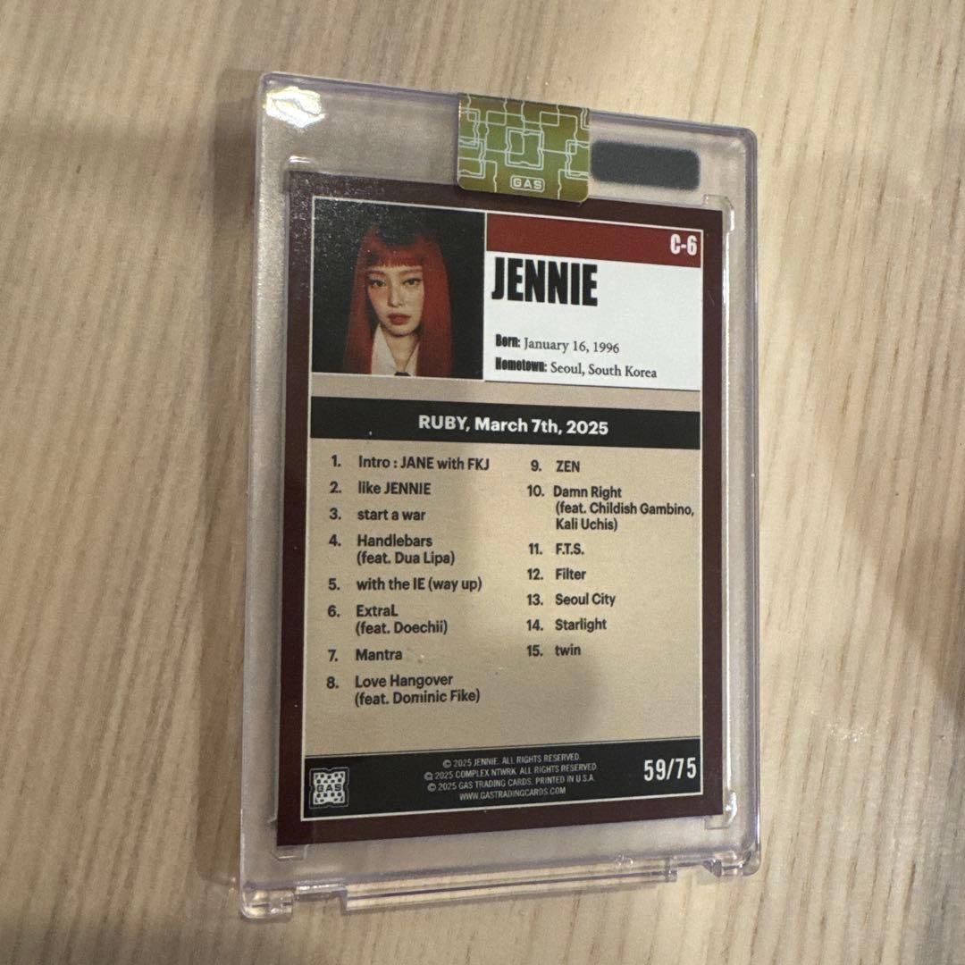 タレントカード JENNIE Comple GREEN Foil /75 Blackpink