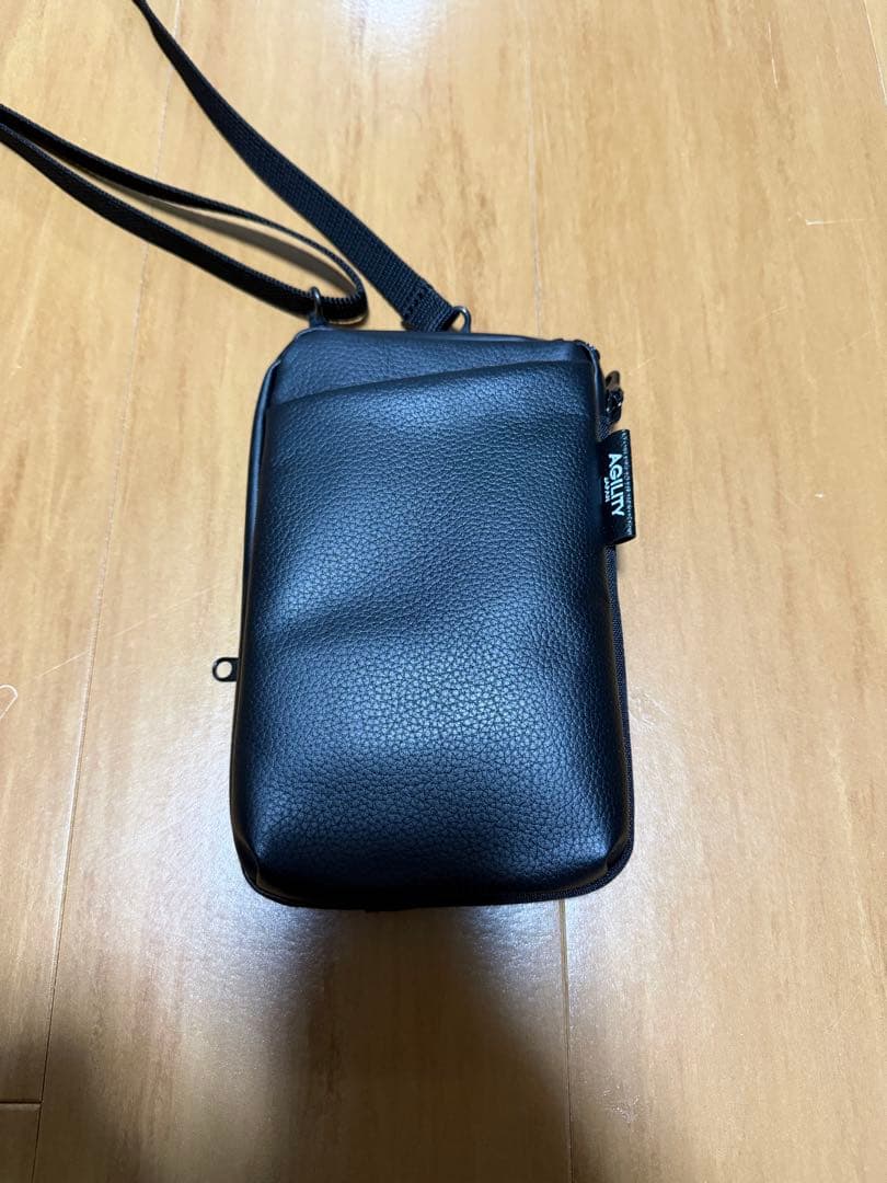 AGILITY スマホショルダー パークポシェット Mサイズ