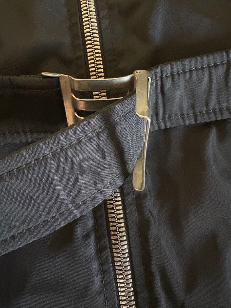 【美品・訳あり】PRADA プラダ★ナイロン/ジップアップジャケット★中綿入り黒