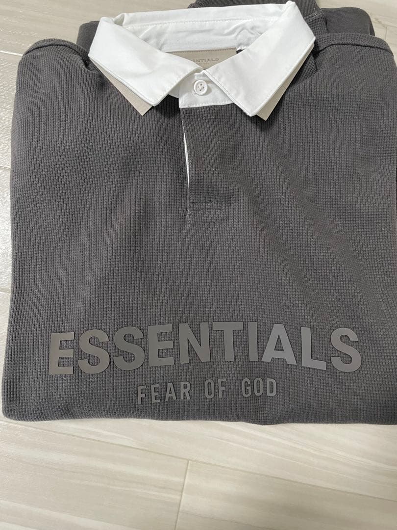 ESSENTIALS FEAR OF GOD エッセンシャルズ×フェアオブゴッド
