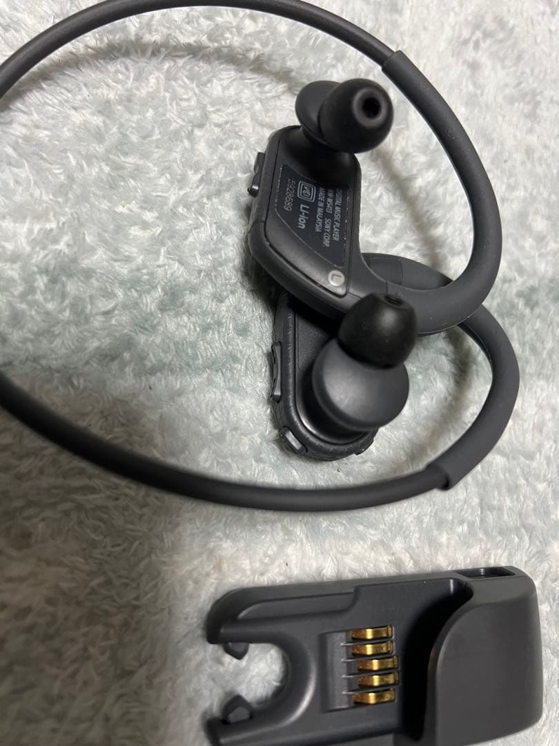 【美品】SONY ウォークマン NW-WS413 防水スポーツモデル