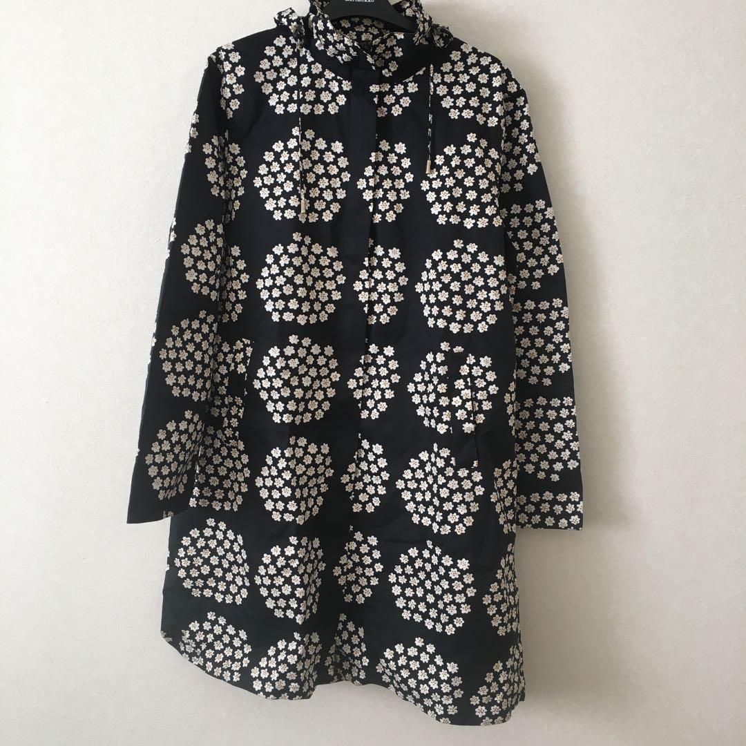 マリメッコ　プケッティ　レインコート　ブラック