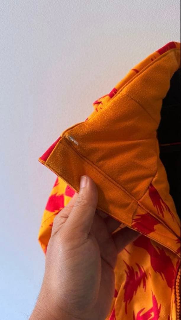 ！！yu⭐︎です！！Burton 子ども用スノーボードウェアセット　4T