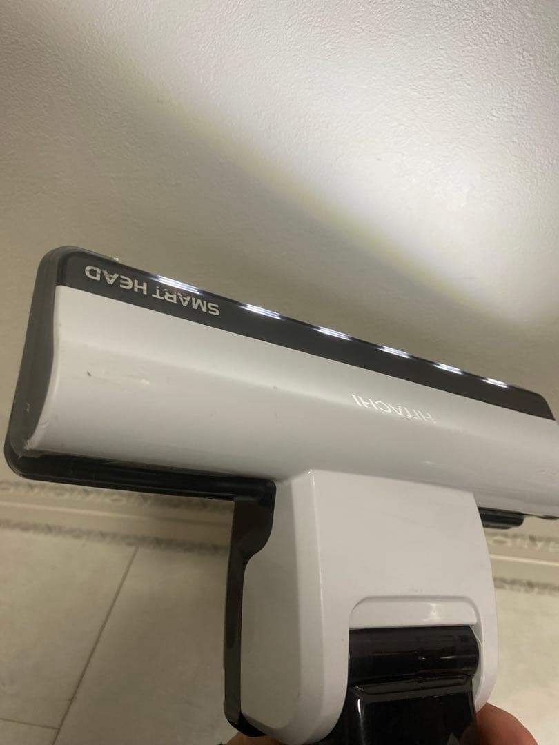 スタンド付き 日立 コードレススティッククリーナー PV-BHL1000J1