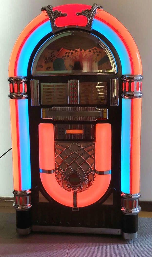フルサイズジュークボックス型CDラジオ ネオン付 インテリア CD使用不能
