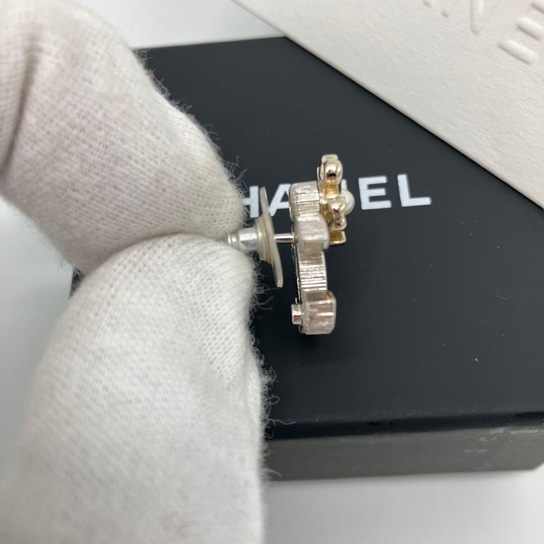 CHANEL ココマーク クローバー ピアス B24K 片耳
