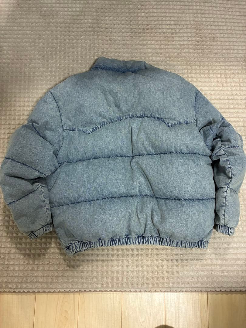 [美品]定価3万円 リーバイス デニムダウンジャケット Mサイズ