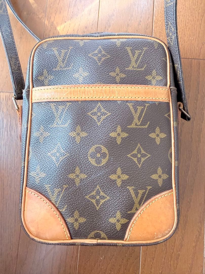 Louis Vuitton ショルダーバッグ モノグラム ダヌーブ