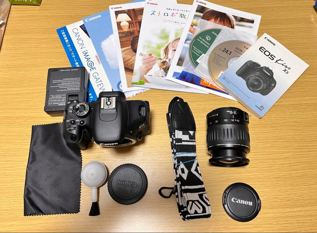 Canon EOS Kiss X 5 デジタル一眼レフカメラ