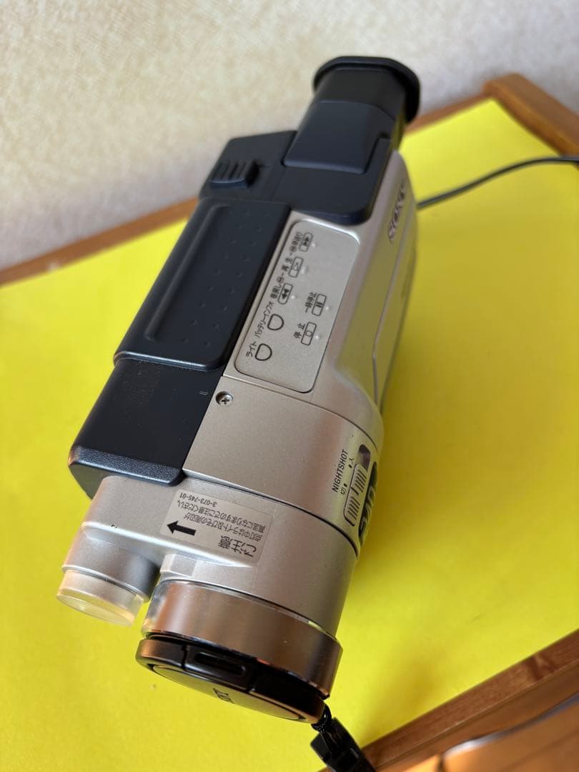 ビデオカメラ SonyHandycamCCDTRV106NTSC