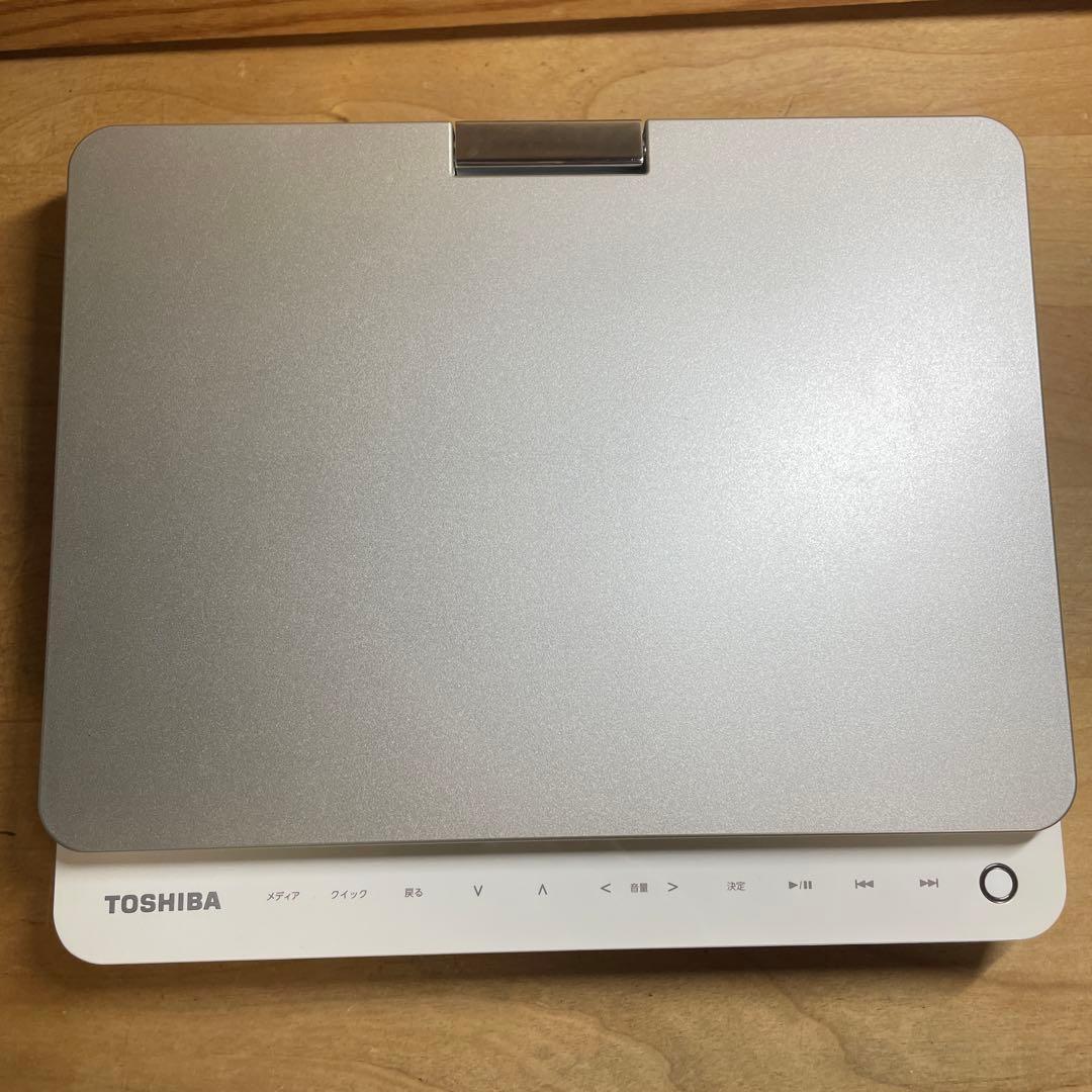 付属品完備 東芝 ポータブルDVD・BD・Blu-ray・ブルーレイプレーヤー