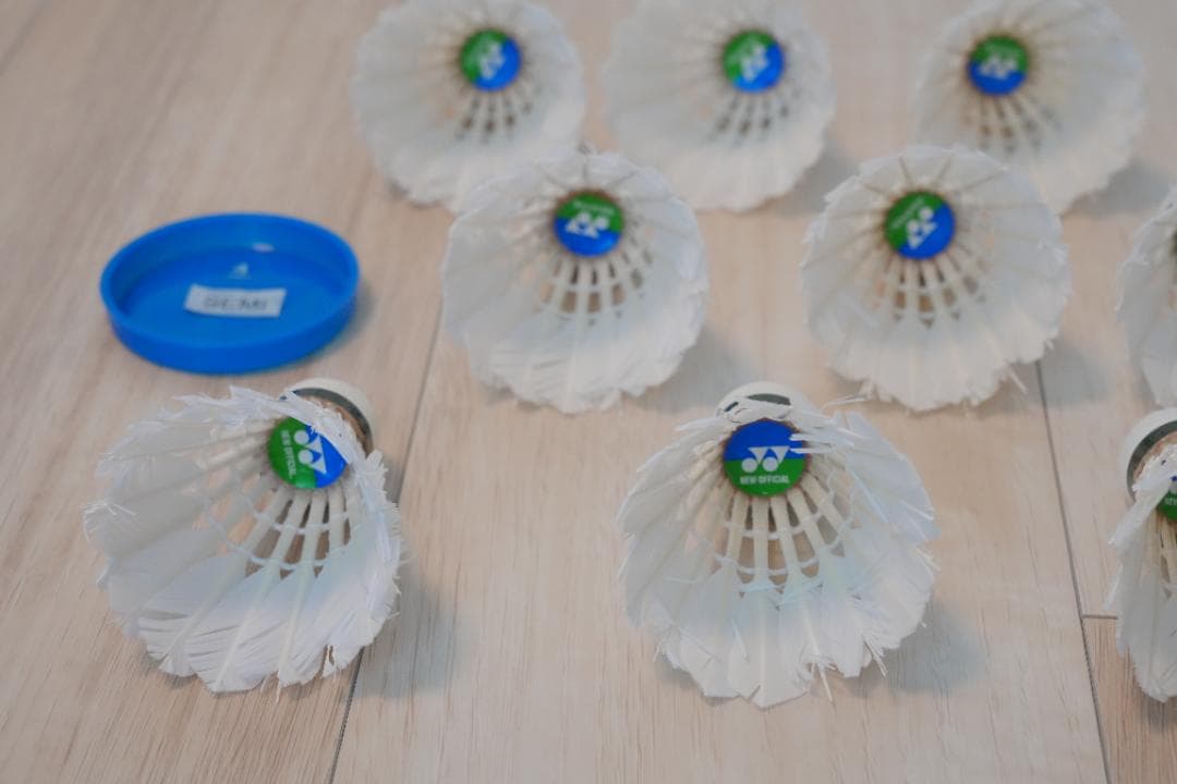 中古シャトル ニューオフィシャル 240球(基礎打ち用120+ノック用120)