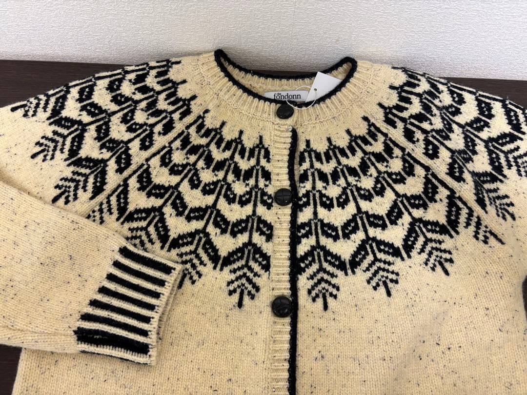 ノルディック柄ニットカーディガン