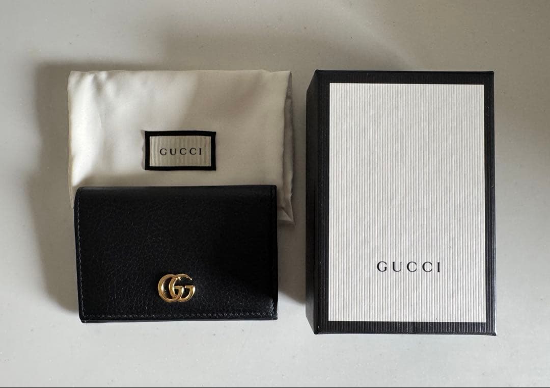 [GUCCI グッチ ダブルGロゴ 二つ折り名刺入れ] 黒 プチマーモント