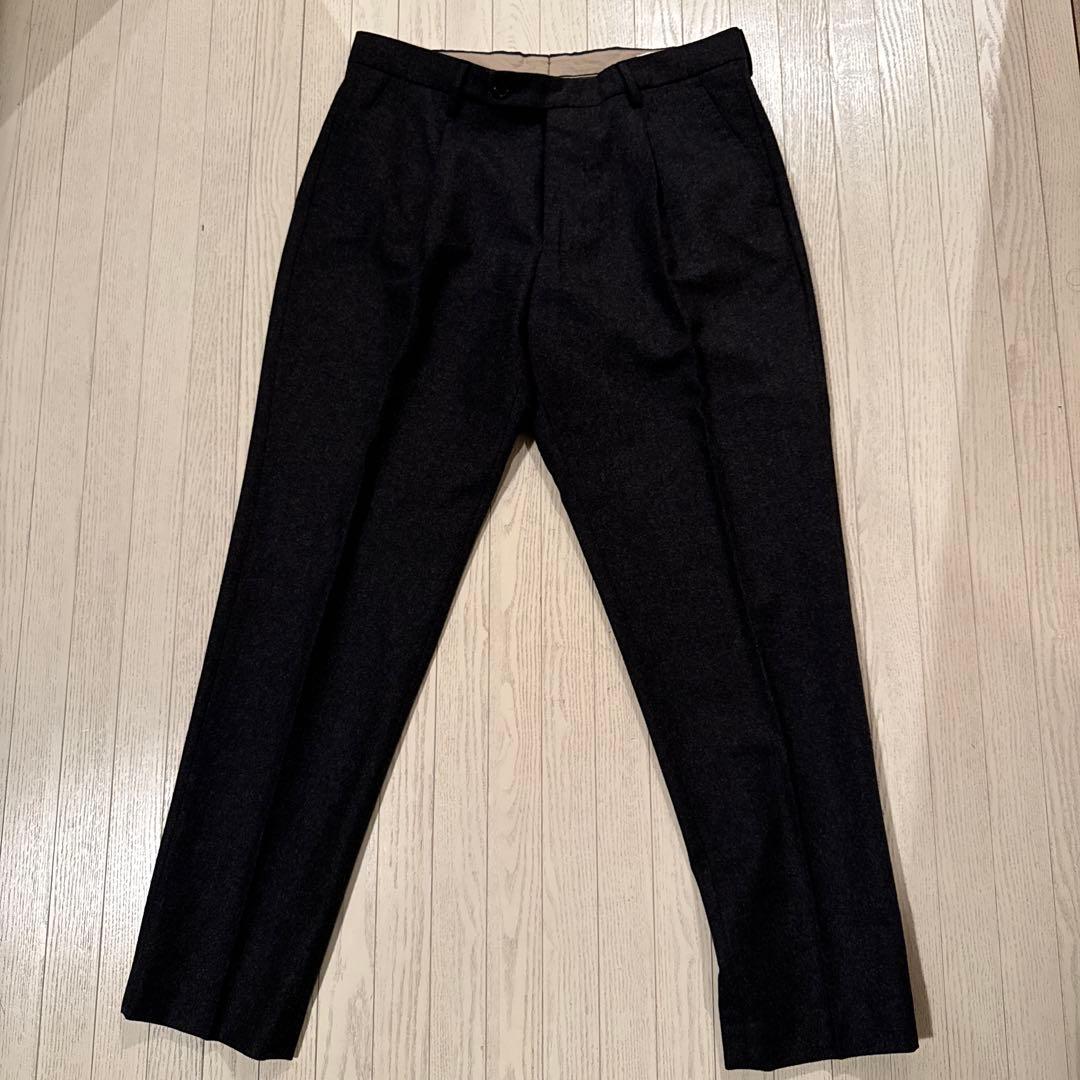 ベルウォッチ 46 ダークネイビー タック入りスラックス