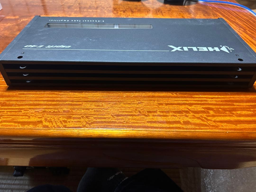 カーオーディオ HELIX esprit E40 4Channel Tube Amplifier