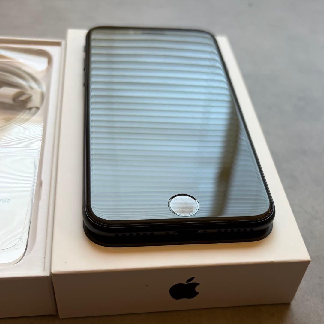 SIMフリー Apple iPhone SE 第3世代 ミッドナイト付属品完備