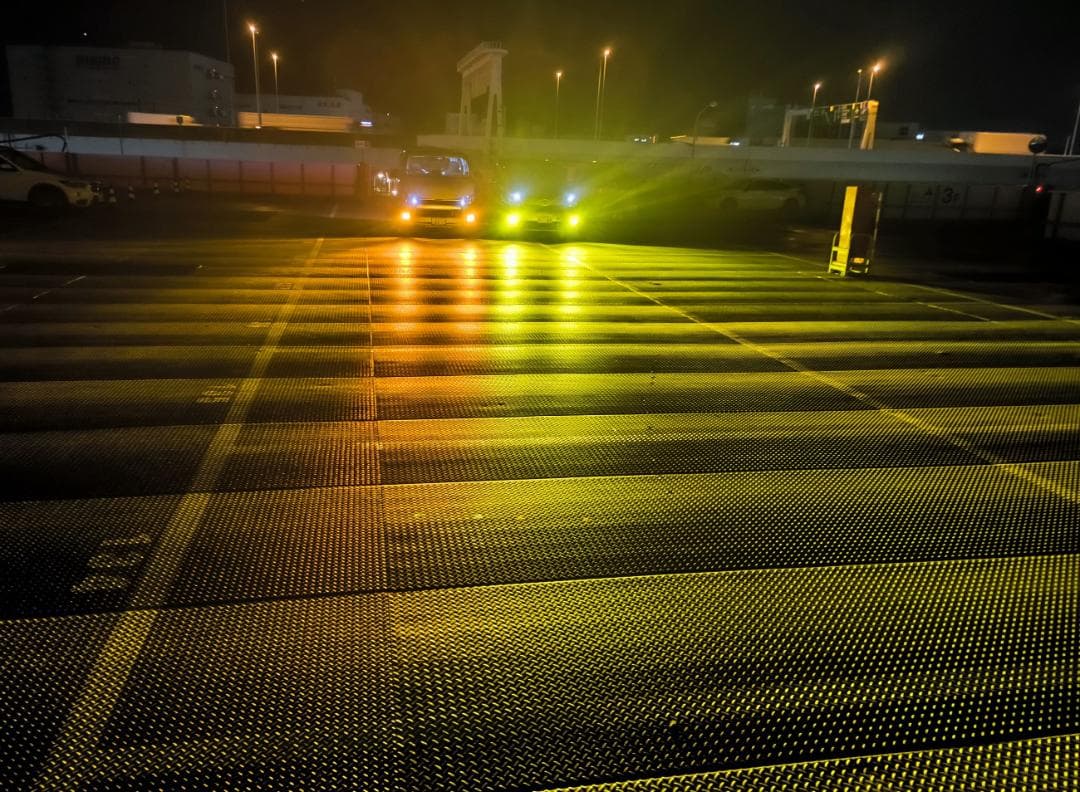 18LED　シリーズＰ　雪に強いイエローLEDバルブ　H11H816HB4H3