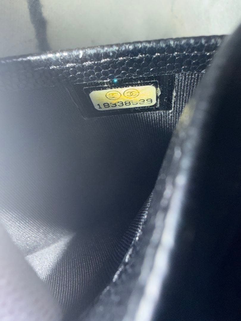 CHANEL ブラック キャビアスキン 長財布 シリアル18番台 一致 Gカード