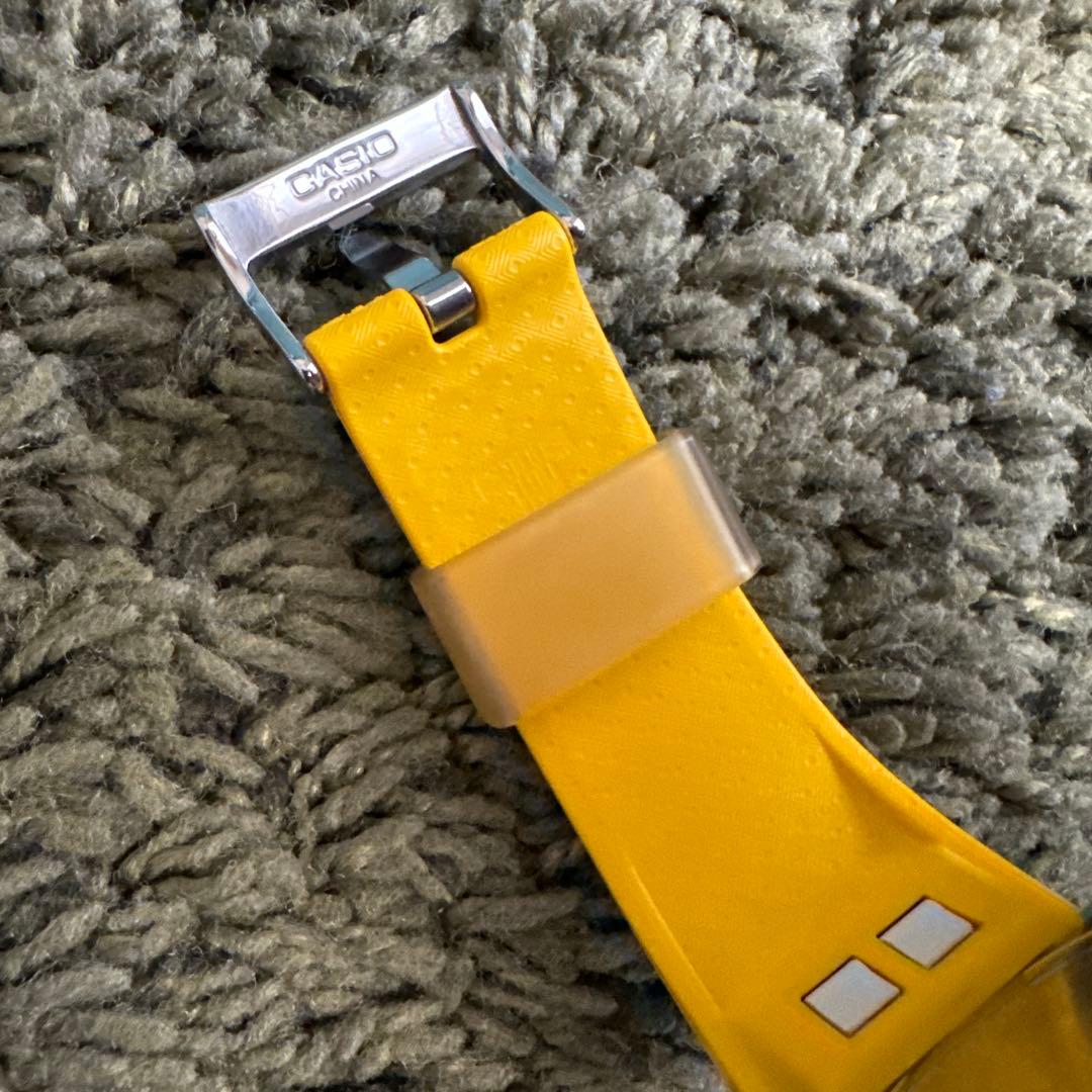 G-SHOCK G-8100C イエロー