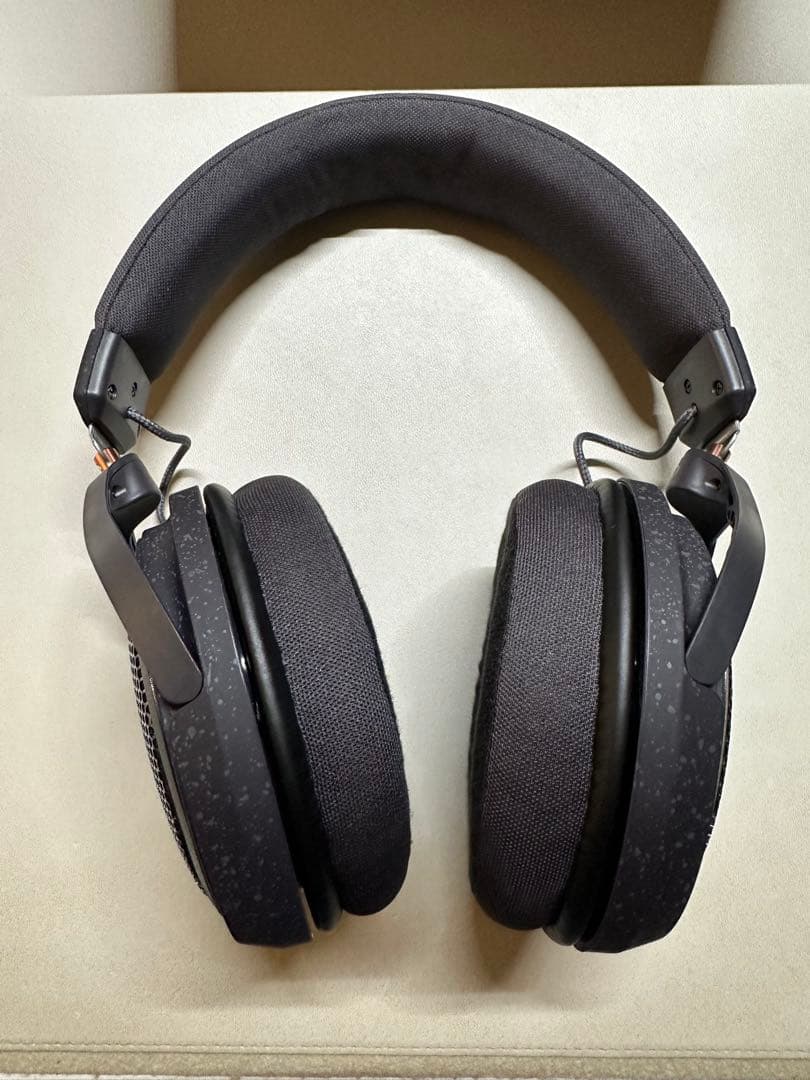 未使用に近いaudio-technica ATH-HL7BTワイヤレスヘッドホン