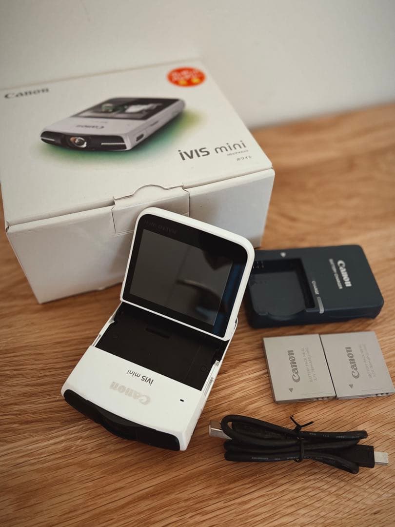 極希少【Canon】iVIS mini 超広角ビデオカメラ バッテリー2個