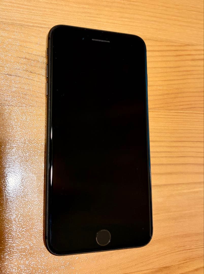 スマートフォン本体 Apple iPhone 8 Plus 64GB