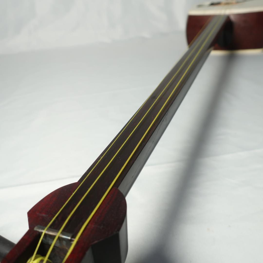 三味線 細棹 綾杉胴 花柄彫刻 ハードケース 鼈甲撥 付属 長唄 和楽器 E27