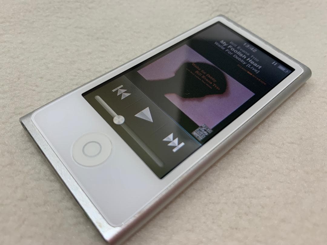【美品】Apple iPod nano 第7世代 16GB シルバー