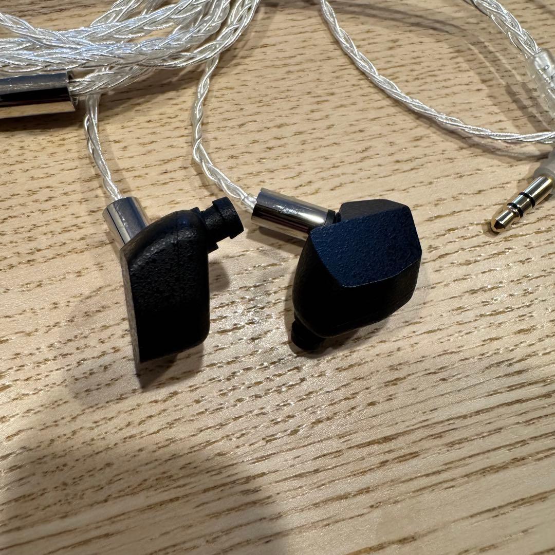 明日まで値下　final A5000 ブラック 有線イヤホン