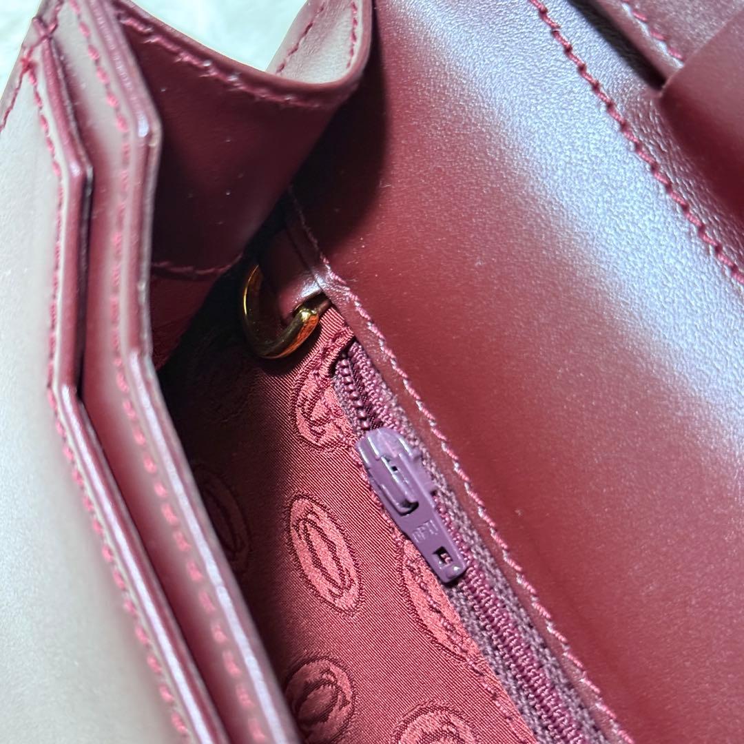 カルティエ　Cariter　マストライン　クラッチバッグ　ボルドー　ロゴ金具