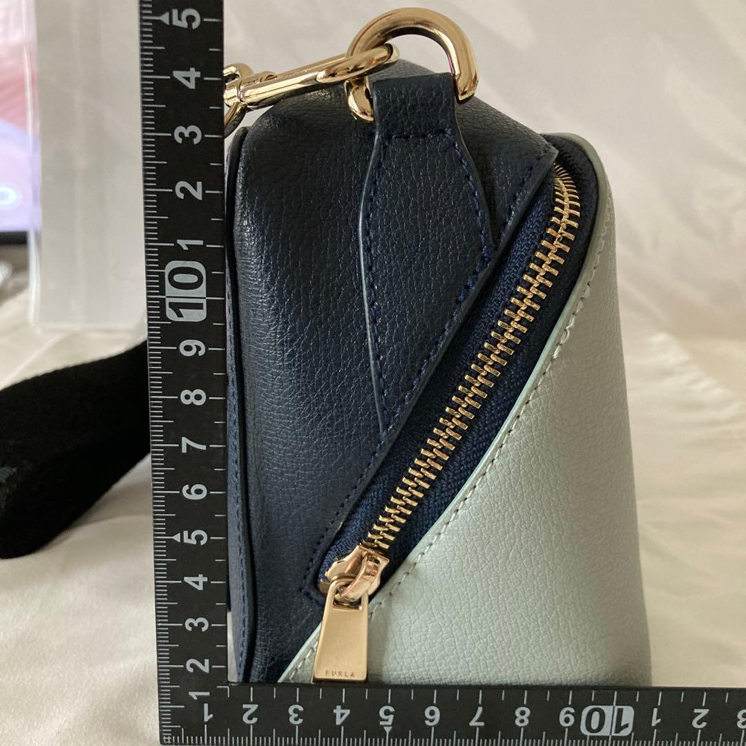 FURLA 本革 ショルダーバッグ ライトブルー/ネイビー