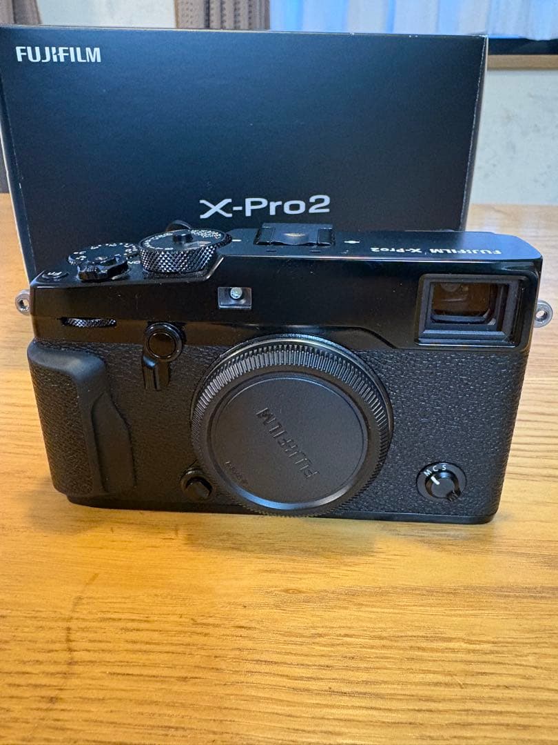 Fujifilm X-Pro2 ブラック　サムグリップ付　即送ります！年内に！