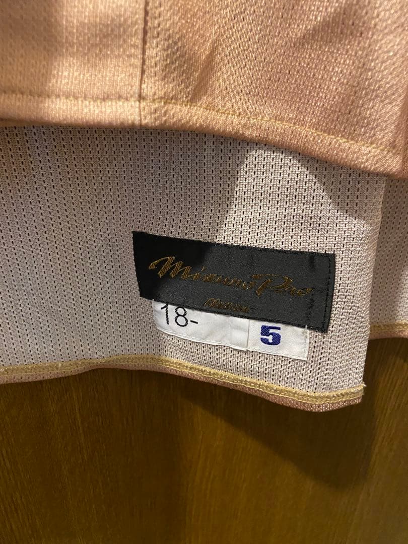 北海道日本ハムファイターズ LAIRD 5 ユニフォーム 18号