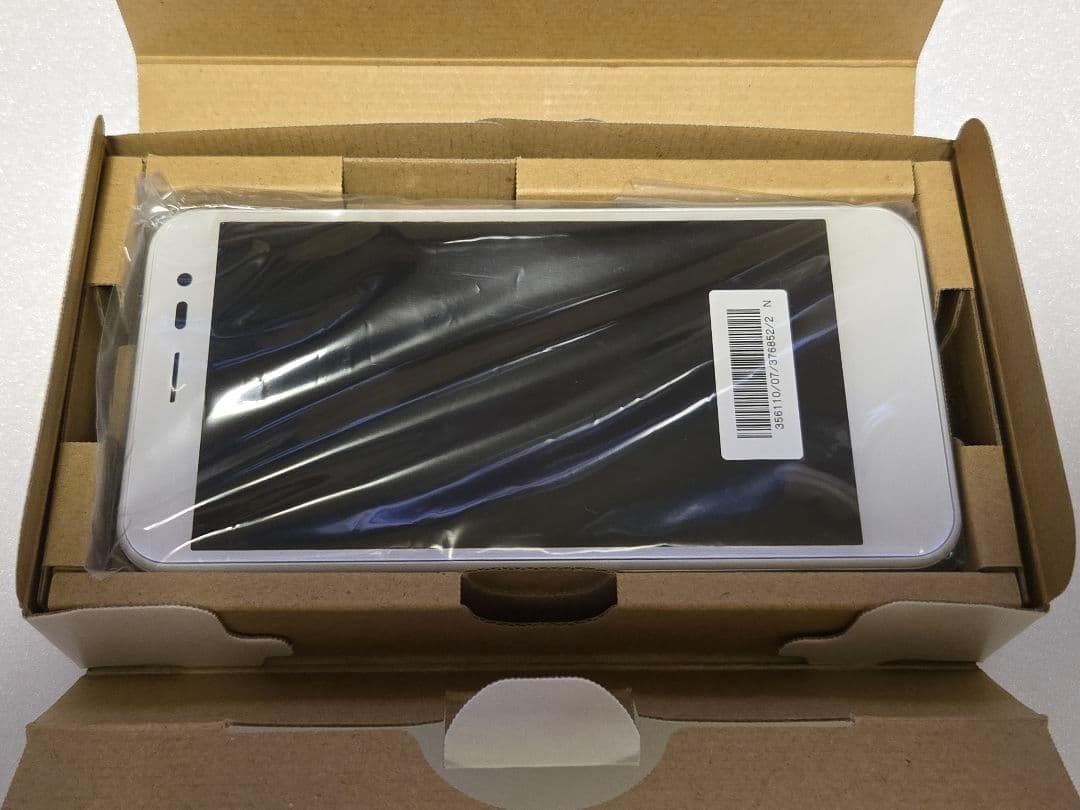 新品未使用 SHARP 507SH AndroidOne ホワイト SIMフリー