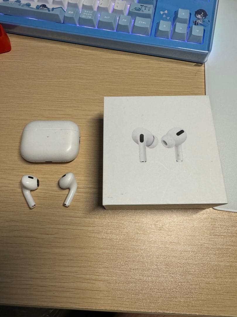 AirPods Pro 第2世代 lightning 本体と充電ケースと箱のみ