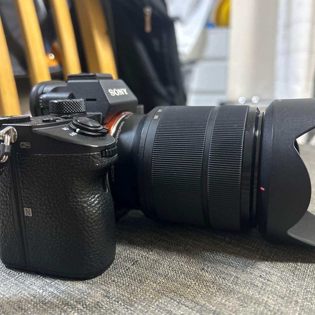 「美品」中古Sony α7III+ズームレンズキット(箱バッテリーsdカード付)