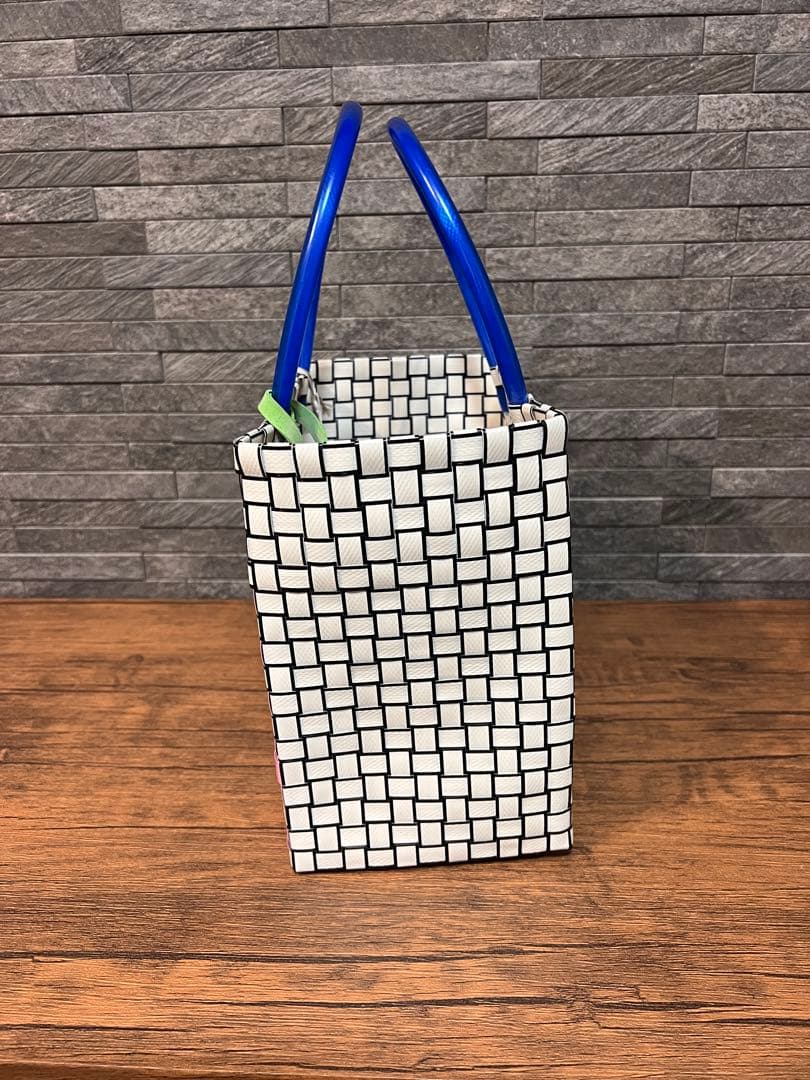 【新品・未使用】MARNI MARKETかごバッグ ピクセルフラワー