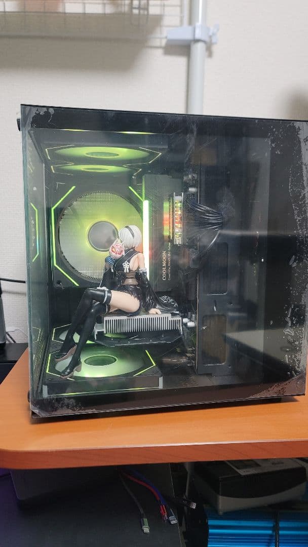 美品コンパクト水槽型ゲーミングPC i5 GTX1660Ti SignalRGB