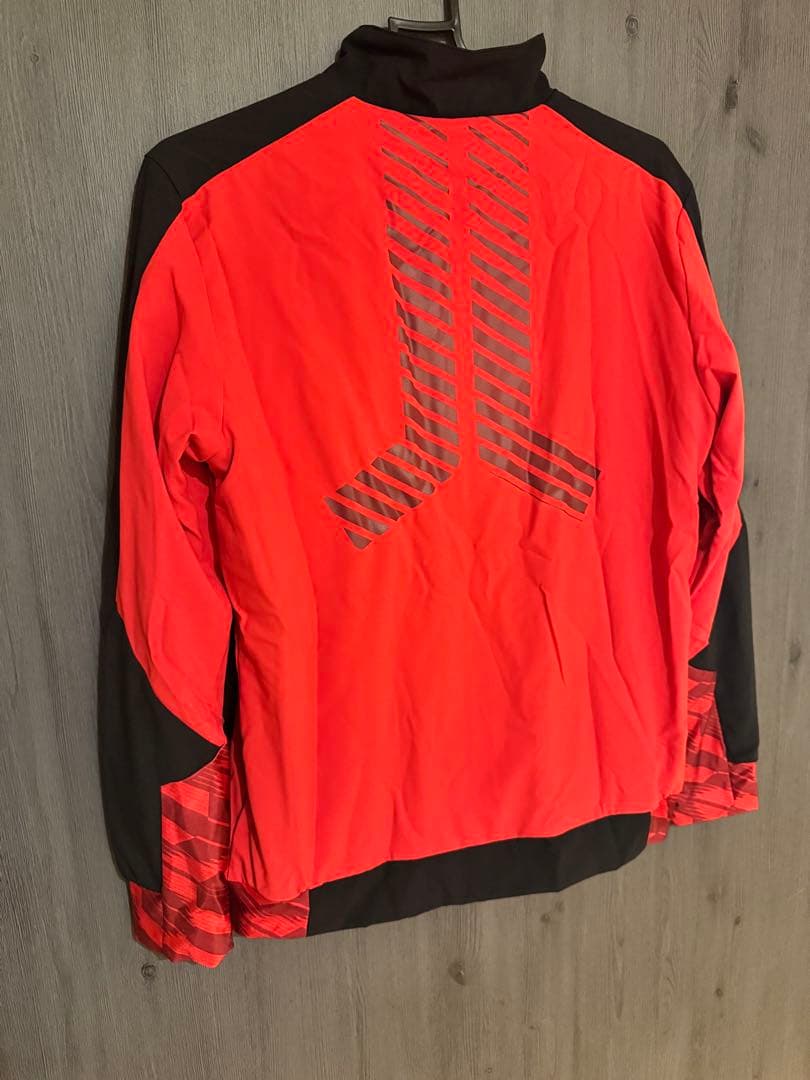 新品未使用　アシックス ウィンドブレーカー4点セット