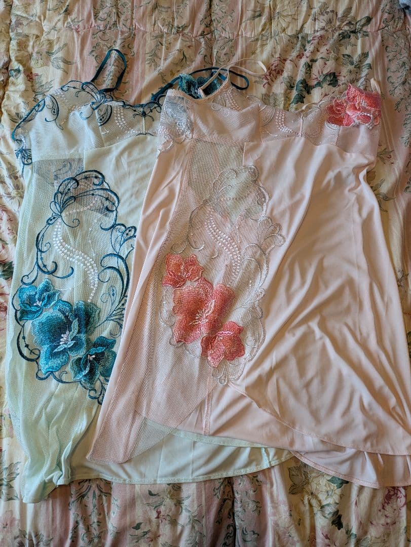 【美品2点】サルート⭐ロングキャミソール⭐同タイプ2色⭐セクシーランジェリー