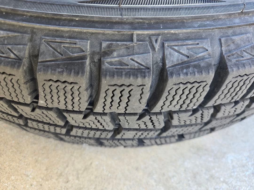 145/80R13 スタッドレス 4本 ダンロップ アルミホイール付き