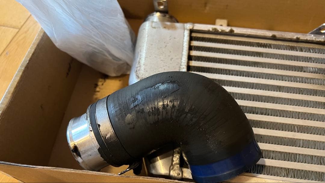 インタークーラー ハイエースディーゼルターボ