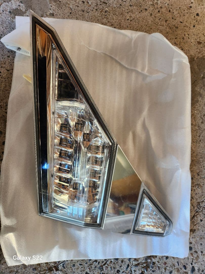 RE、20ヴェルファイアテールライト 左右セット クリアレンズ